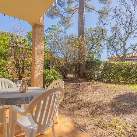 Dans Les Golfs Appt 47m2 Piscine Apartmán *