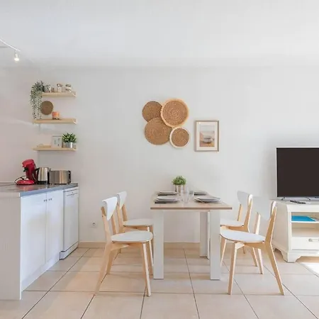 Dans Les Golfs Appt 47m2 Piscine Apartmán Saint-Raphaël